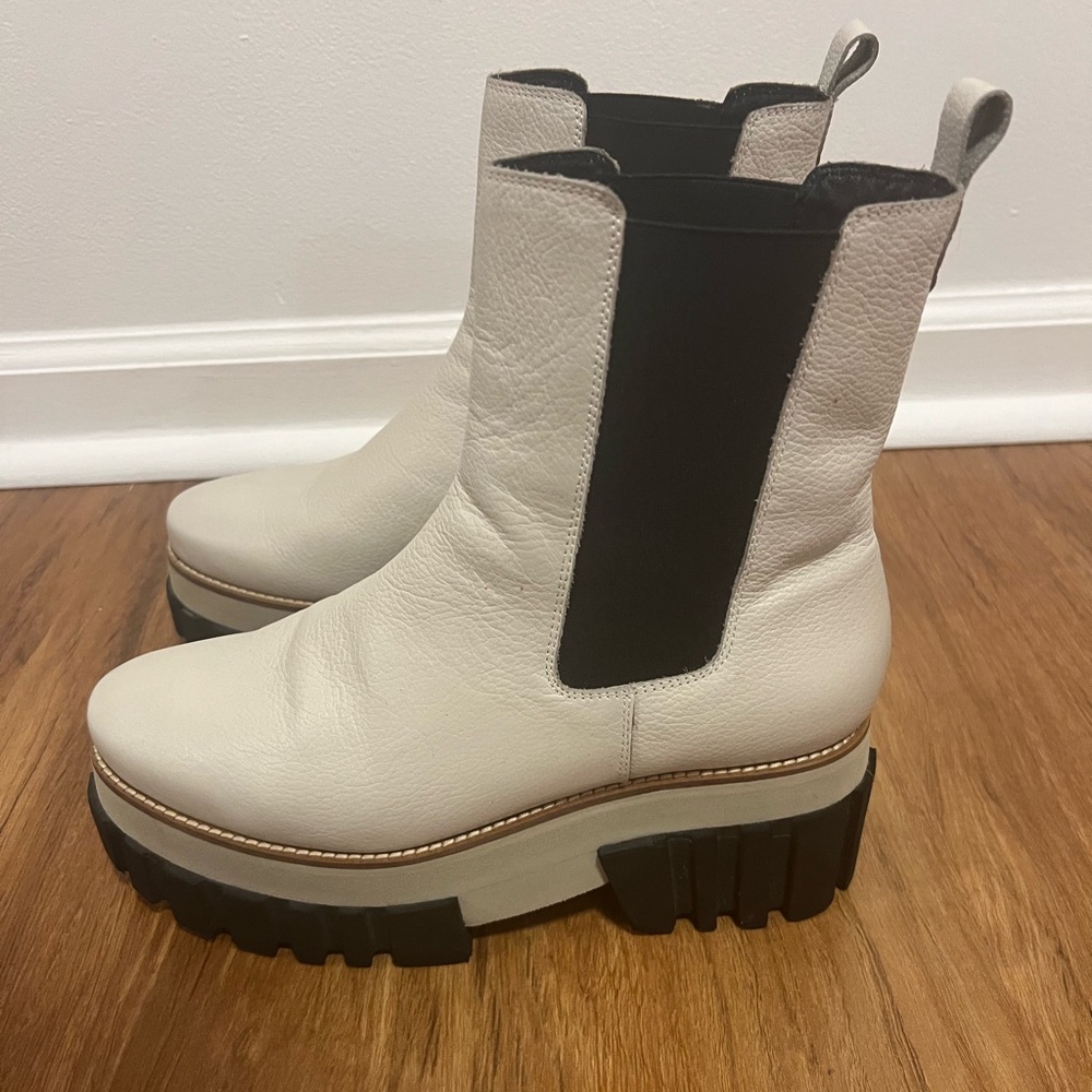 Donna Cattiva Off White Leather Boots